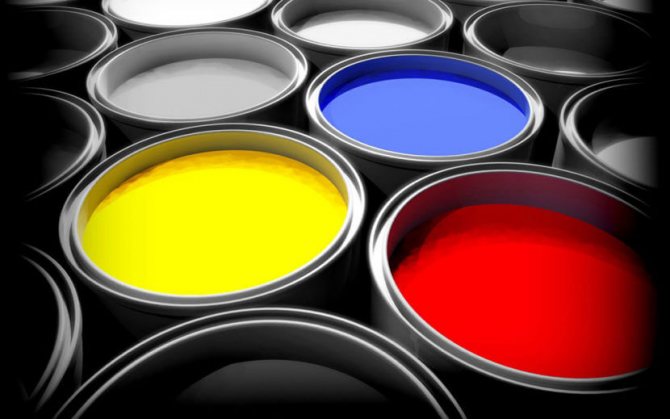 1440 oil paints in red yellow blue colors e1470682932869 - Как наносить лак на авто после покраски